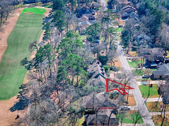 108 Rolling Hills Drive, Conroe, TX 77304