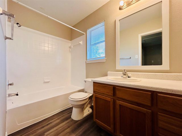 8511 Apple Carrie CV B, Austin, TX 78745