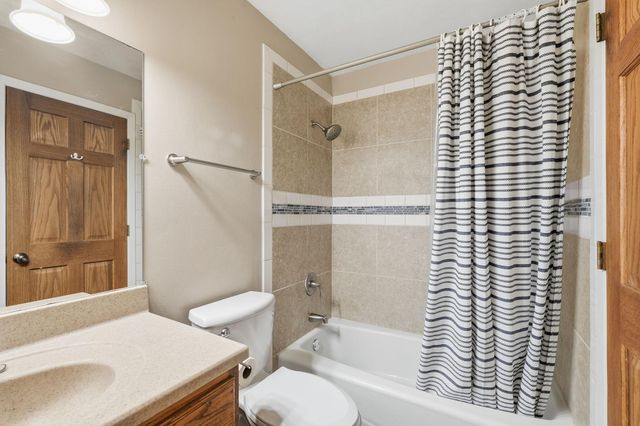 1650 Hickory Hill Drive, Eagan, MN 55122