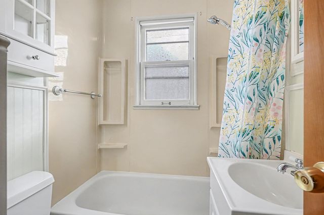 1105 S Jefferson Street, Bay City, MI 48708