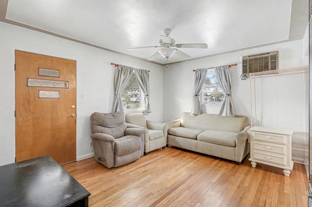 1105 S Jefferson Street, Bay City, MI 48708