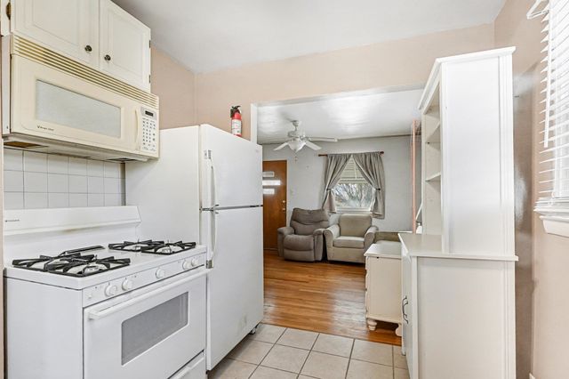 1105 S Jefferson Street, Bay City, MI 48708