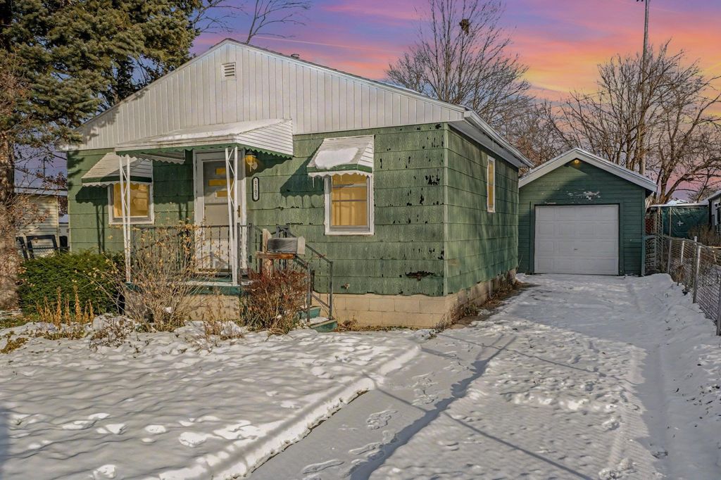 1105 S Jefferson Street, Bay City, MI 48708