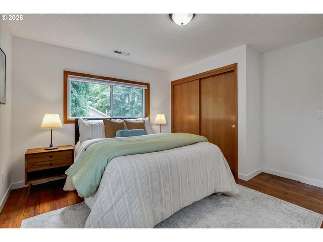 17280 S EADEN Rd, Oregon City, OR 97045