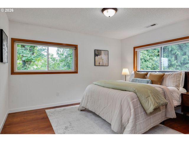 17280 S EADEN Rd, Oregon City, OR 97045