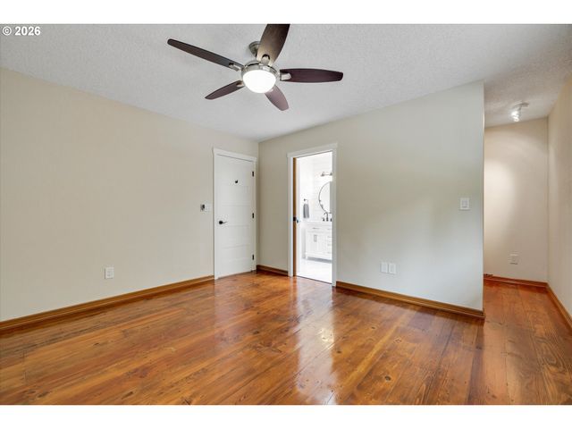 17280 S EADEN Rd, Oregon City, OR 97045
