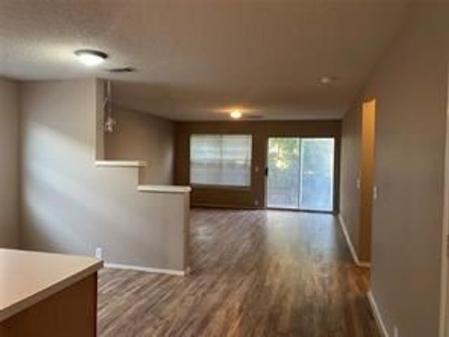 4211 Falcon Drive, Sherman, TX 75092