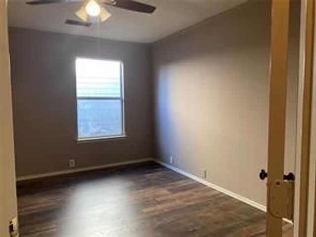 4211 Falcon Drive, Sherman, TX 75092