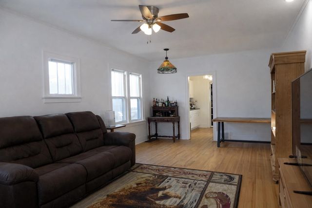 804 Beacon St SW, Minot, ND 58701