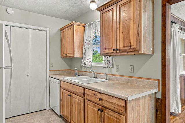 1191 Bobcat Road, Rogersville, MO 65742