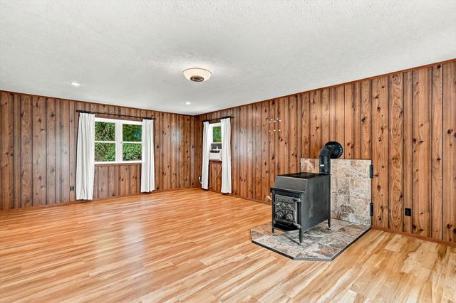 1191 Bobcat Road, Rogersville, MO 65742