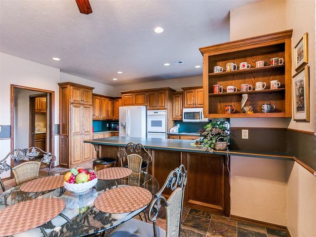 7001 Mid Iron Lane, Edmond, OK 73025