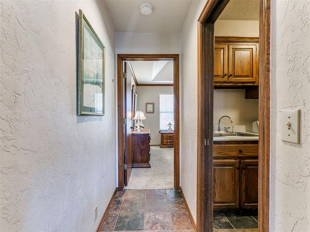 7001 Mid Iron Lane, Edmond, OK 73025