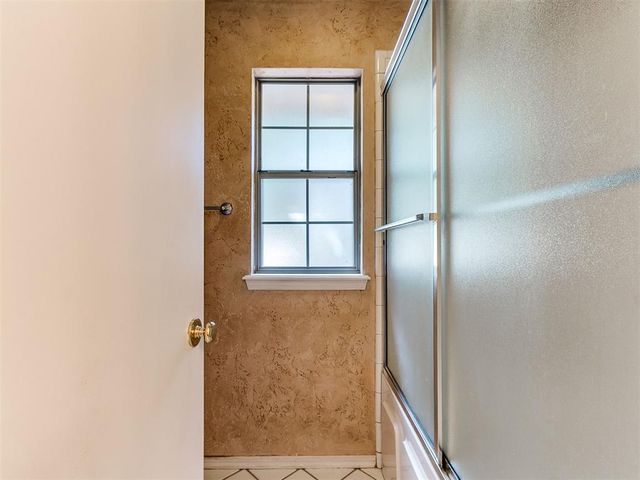 7001 Mid Iron Lane, Edmond, OK 73025