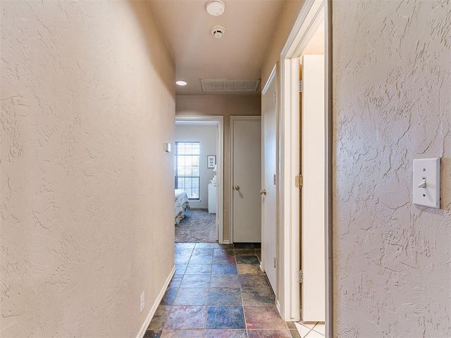 7001 Mid Iron Lane, Edmond, OK 73025