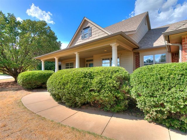 7001 Mid Iron Lane, Edmond, OK 73025