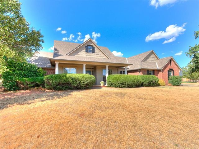 7001 Mid Iron Lane, Edmond, OK 73025