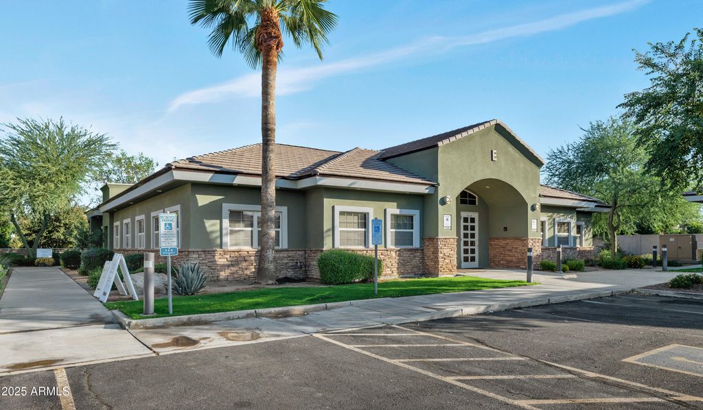 14001 N 7th Street E109, Phoenix, AZ 85022 — exterior