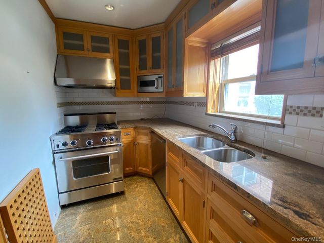 330 S Broadway C-1, Tarrytown, NY 10591