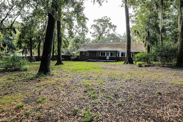 122 Stonewall Drive, Savannah, GA 31419