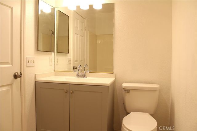 13933 Quinnault Road, Apple Valley, CA 92307