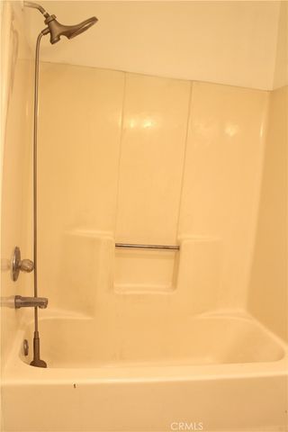 13933 Quinnault Road, Apple Valley, CA 92307