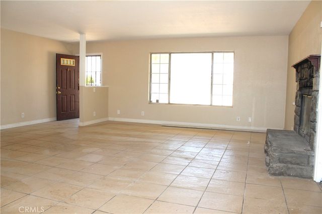 13933 Quinnault Road, Apple Valley, CA 92307