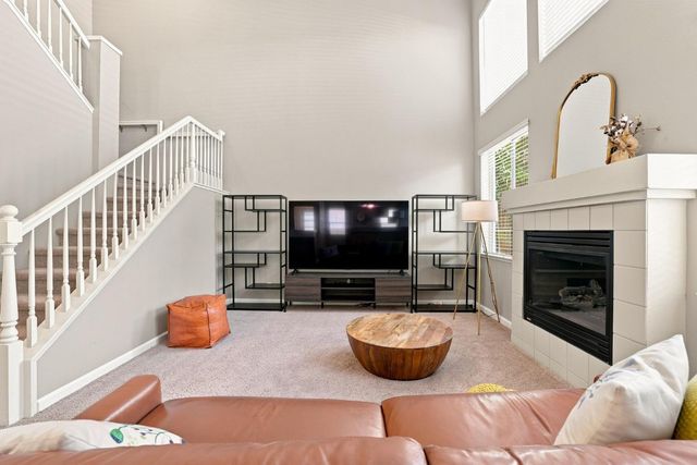 644 Chorley Ct, Folsom, CA 95630