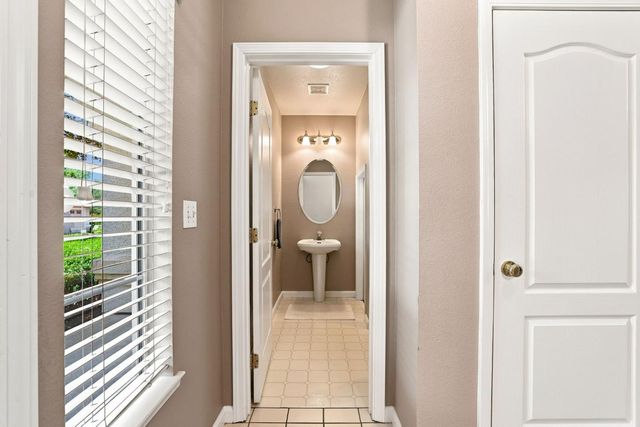 644 Chorley Ct, Folsom, CA 95630