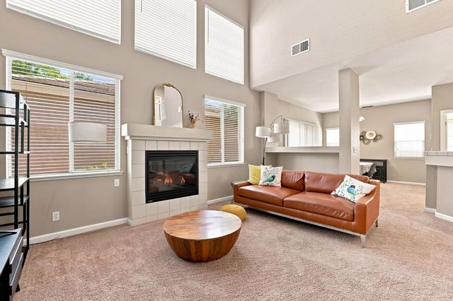 644 Chorley Ct, Folsom, CA 95630
