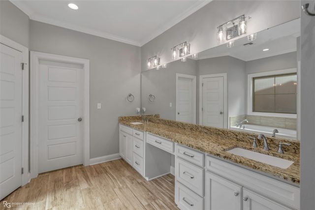 352 Wood Springs, Haughton, LA 71037