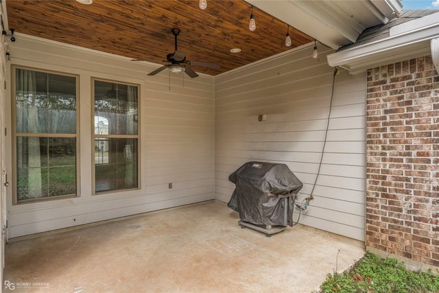 352 Wood Springs, Haughton, LA 71037