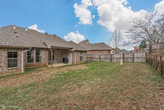 352 Wood Springs, Haughton, LA 71037