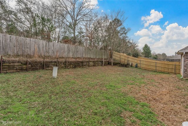352 Wood Springs, Haughton, LA 71037