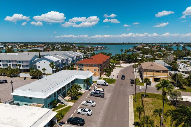 10 164TH AVENUE 1, Redington Beach, FL 33708