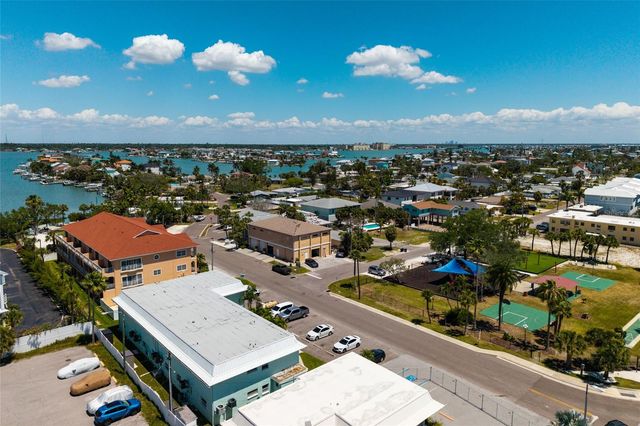 10 164TH AVENUE 1, Redington Beach, FL 33708