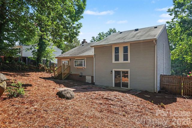 9606 Fairway Ridge Road, Charlotte, NC 28277
