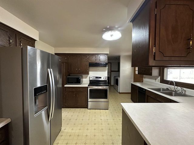 429 ELIZABETH STREET, Wausaukee, WI 54177