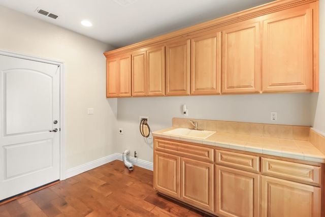 3073 Corsica Dr, El Dorado Hills, CA 95762