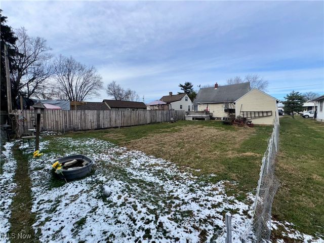 1140 Lindbergh Avenue, Zanesville, OH 43701