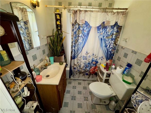 1140 Lindbergh Avenue, Zanesville, OH 43701