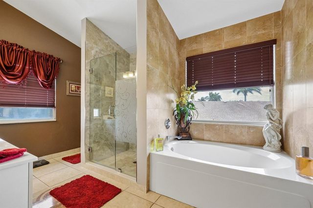 6205 Lansdowne Circle, Boynton Beach, FL 33472