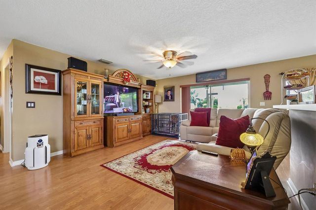 6205 Lansdowne Circle, Boynton Beach, FL 33472