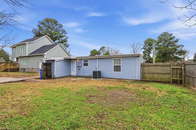 2913 Berkley AVE, Chesapeake, VA 23325