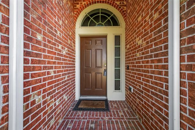 13612 Evening Wind Drive, Pearland, TX 77584