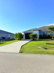 2408 Nobel AVE # 2410, Lehigh Acres, FL 33973