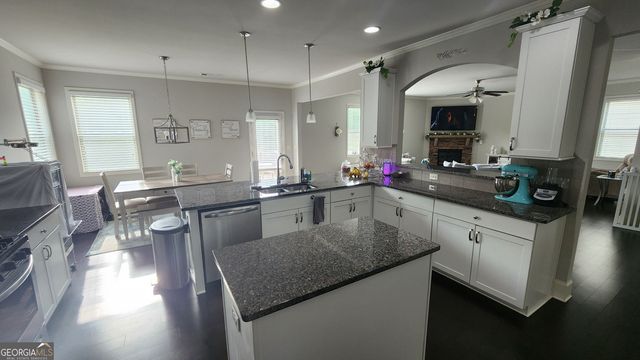 118 Reunion Place, Acworth, GA 30102