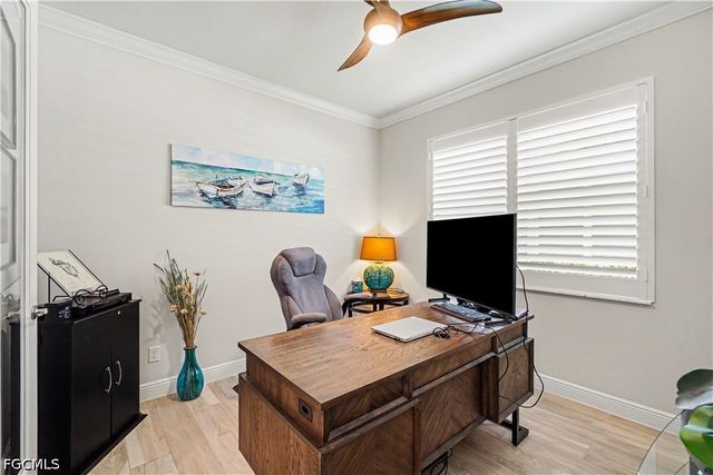 9062 Montserrat DR, Naples, FL 34114