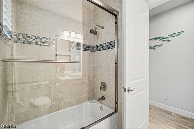 9062 Montserrat DR, Naples, FL 34114