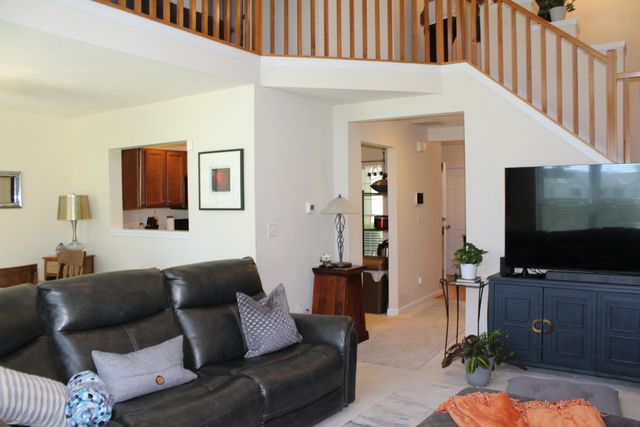 8090 Over Par Court, Burlington, KY 41005